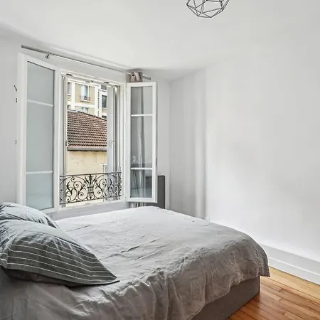 Elegant Tour Eiffel باريس